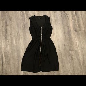 Zip-Up Sleeveless Black Dress